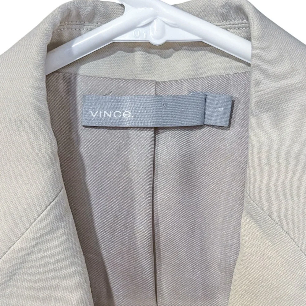 Vince Soft Blazer in Horchata - Picture 6 of 8